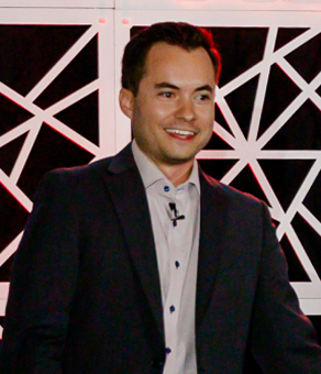 Ryan Vet speaking at dental conference