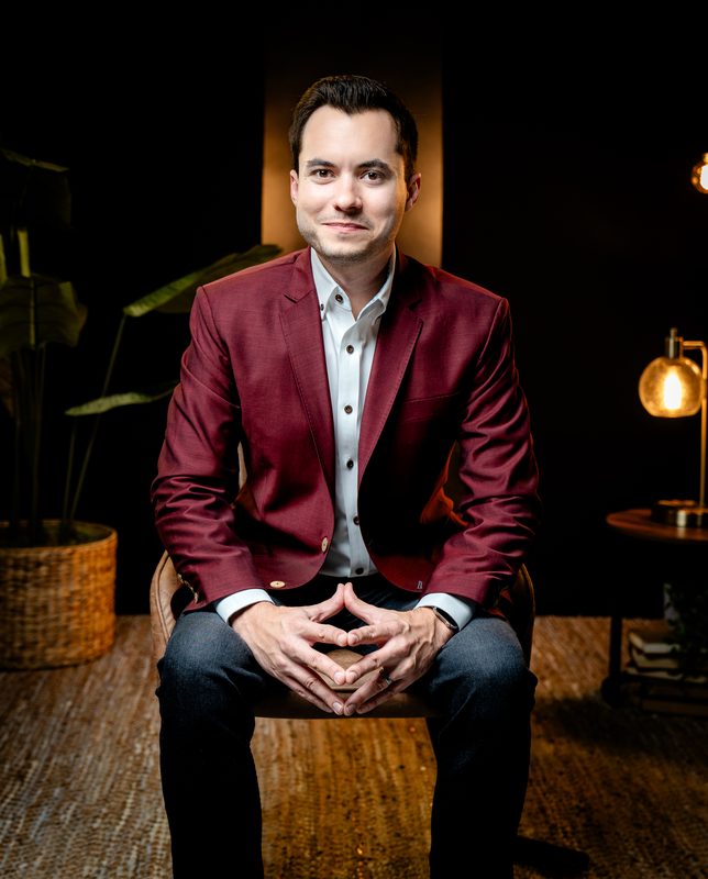 Portrait of Ryan Vet
